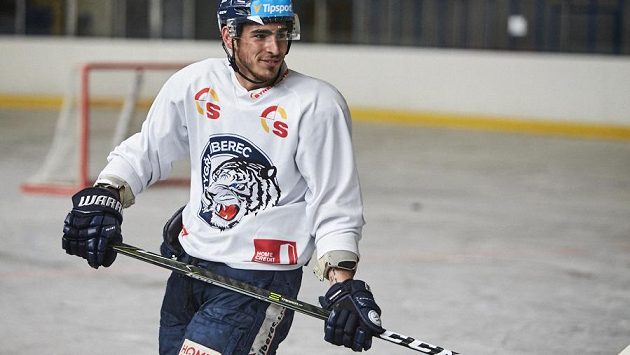 Útočník Liberce Dominik Lakatoš si užil kemp v NHL pod křídly New York Rangers. Útočník Liberce Dominik Lakatoš si užil kemp v NHL pod křídly New York Rangers.