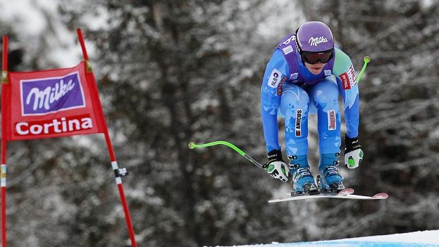 Tina Mazeová na trati sjezdu v Cortině d'Ampezzo Tina Mazeová na trati sjezdu v Cortině d'Ampezzo