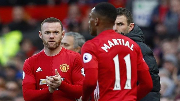Anthony Martial, střídaný Waynem Rooneym. Anthony Martial, střídaný Waynem Rooneym.