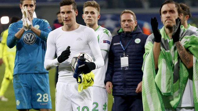 Julian Draxler (10), který Wolfsburgu pomohl dvěma góly v prvním osmifinále LM proti Gentu. Julian Draxler (10), který Wolfsburgu pomohl dvěma góly v prvním osmifinále LM proti Gentu.