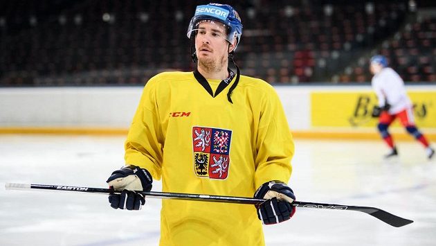 Roman Červenka během tréninku hokejové reprezentace. Roman Červenka během tréninku hokejové reprezentace.