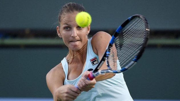 Karolína Plíšková si finále turnaje v Indian Wells nezahraje. Karolína Plíšková si finále turnaje v Indian Wells nezahraje.