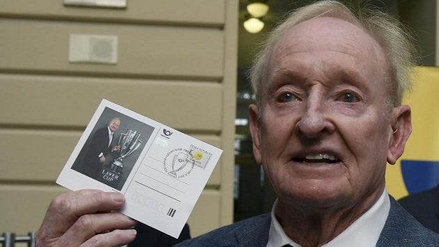 Bývalý australský tenista Rod Laver představil korespondenční lístek se svým portrétem. Bývalý australský tenista Rod Laver představil korespondenční lístek se svým portrétem.