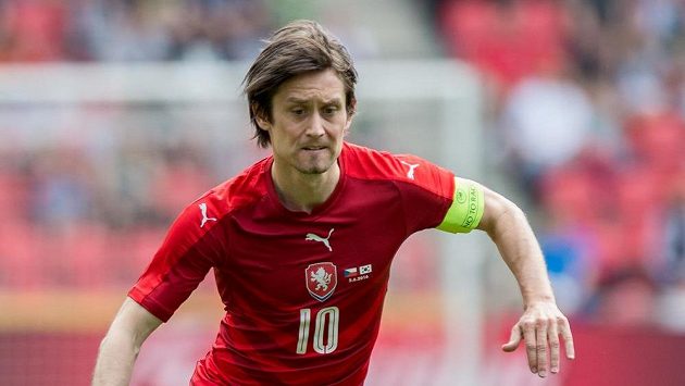 Kapitán národního týmu Tomáš Rosický. Kapitán národního týmu Tomáš Rosický.