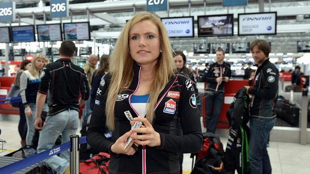 Gabriela Soukalová před odletem na MS do finského Kontiolahti. Gabriela Soukalová před odletem na MS do finského Kontiolahti.