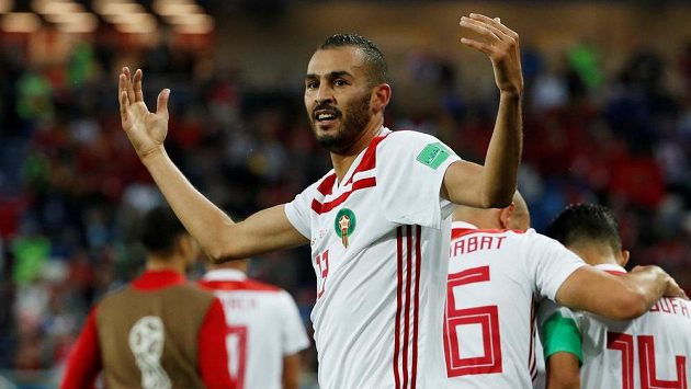 Marocký fotbalista Chalid Butaíb slaví gól v síti Španělska na mistrovství světa. Marocký fotbalista Chalid Butaíb slaví gól v síti Španělska na mistrovství světa.