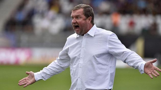 Trenér Plzně Pavel Vrba je navzdory náskoku opatrný. Ví proč... Trenér Plzně Pavel Vrba je navzdory náskoku opatrný. Ví proč...