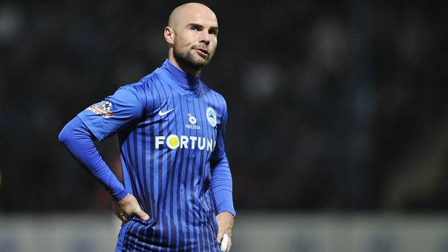 Zklamaný Jan Nezmar i po remíze se Slováckem v titul pořád věří. Zklamaný Jan Nezmar i po remíze se Slováckem v titul pořád věří.