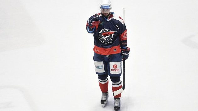 Chomutovský obránce Bohumil Jank se raduje z branky proti Pardubicím. Chomutovský obránce Bohumil Jank se raduje z branky proti Pardubicím.