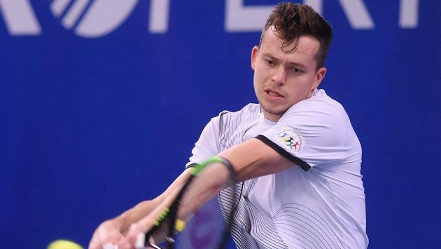 Český tenista Adam Pavlásek. Český tenista Adam Pavlásek.