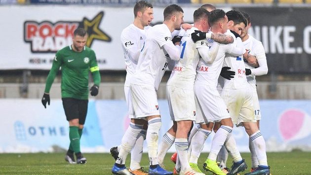Radost fotbalistů Baníku v Příbrami. Radost fotbalistů Baníku v Příbrami.