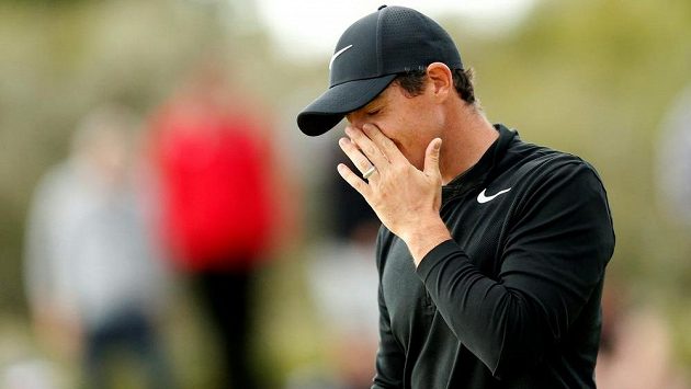 Golfista Rory McIlroy a jeho reakce během slavného British Open. A to ještě hvězda netušila, proč přišla o třetí místo. Golfista Rory McIlroy a jeho reakce během slavného British Open. A to ještě hvězda netušila, proč přišla o třetí místo.