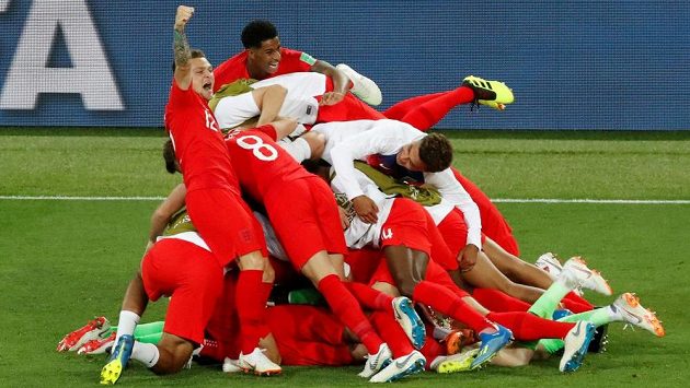 Radost anglických fotbalistů po vítězném penaltovém dramatu s Kolumbií. Radost anglických fotbalistů po vítězném penaltovém dramatu s Kolumbií.