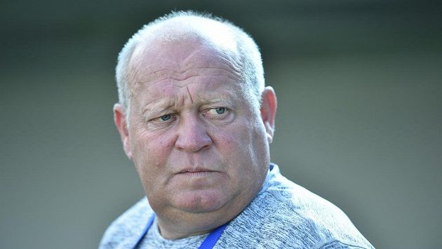 Trenér Leoš Kalvoda během premiéry na lavičce Mladé Boleslavi. Trenér Leoš Kalvoda během premiéry na lavičce Mladé Boleslavi.