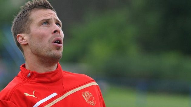 Radek Šírl nsi na odvetu s Twente věří. Radek Šírl nsi na odvetu s Twente věří.
