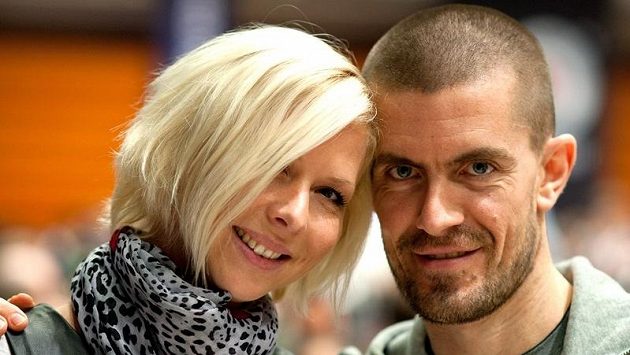 Obávaný severský hráč se superagresivní strategií začínal jako profík ve vrhcábech, až se jednoho dne naučil poker... Obávaný severský hráč se superagresivní strategií začínal jako profík ve vrhcábech, až se jednoho dne naučil poker...