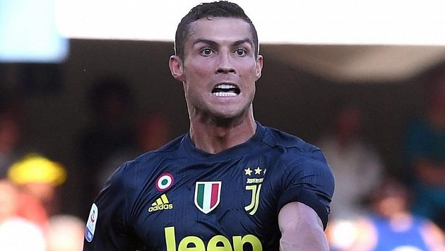 Cristiano Ronaldo by rád pomohl Juventusu k triumfu v Lize mistrů. Cristiano Ronaldo by rád pomohl Juventusu k triumfu v Lize mistrů.