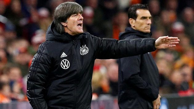Fotbalisty Německa nepovede v červnových kvalifikačních zápasech o postup na mistrovství Evropy hlavní trenér Joachim Löw. Fotbalisty Německa nepovede v červnových kvalifikačních zápasech o postup na mistrovství Evropy hlavní trenér Joachim Löw.