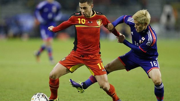 Eden Hazard (vlevo) je elitním představitelem mladé úspěšné Belgie. Eden Hazard (vlevo) je elitním představitelem mladé úspěšné Belgie.