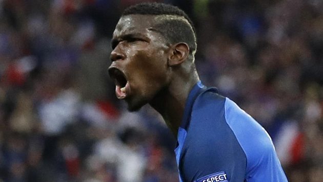 Paul Pogba se vrací na Old Trafford. Za rekordních 100 miliónů liber. Paul Pogba se vrací na Old Trafford. Za rekordních 100 miliónů liber.