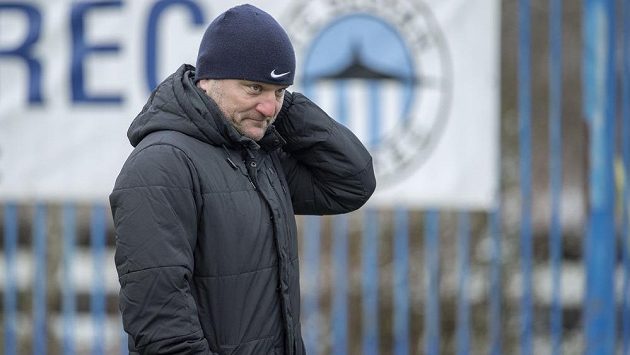Fotbalisté libereckého Slovanu zahájili zimní přípravu. Na snímku je trenér Pavel Hoftych. Fotbalisté libereckého Slovanu zahájili zimní přípravu. Na snímku je trenér Pavel Hoftych.