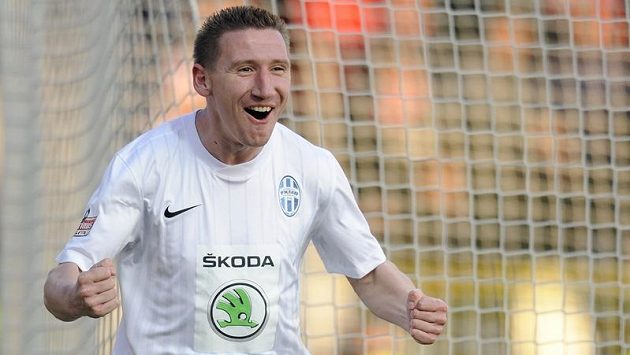 Mladoboleslavský Václav Kalina se raduje z gólu do slavistické sítě. Mladoboleslavský Václav Kalina se raduje z gólu do slavistické sítě.