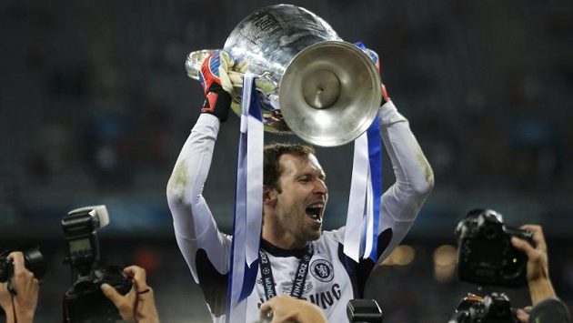 Petr Čech se stal hrdinou finále Ligy mistrů. Od Chelsea teď dostal smlouvu až do roku 2016 Petr Čech se stal hrdinou finále Ligy mistrů. Od Chelsea teď dostal smlouvu až do roku 2016