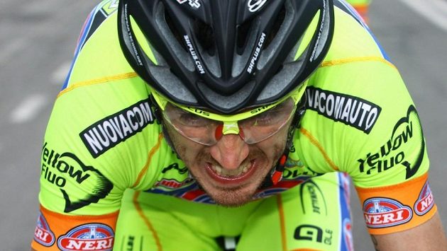 Italský cyklista Fabio Taborre byl potrestán za doping. Italský cyklista Fabio Taborre byl potrestán za doping.