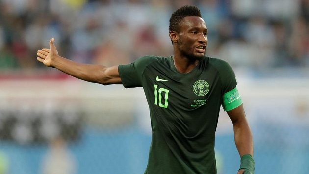 Kapitánovi nigerijské fotbalové reprezentace Johnu Obimu Mikelovi před závěrečným zápasem ve skupině na mistrovství světa v Rusku už podruhé v rodné zemi unesli otce Kapitánovi nigerijské fotbalové reprezentace Johnu Obimu Mikelovi před závěrečným zápasem ve skupině na mistrovství světa v Rusku už podruhé v rodné zemi unesli otce