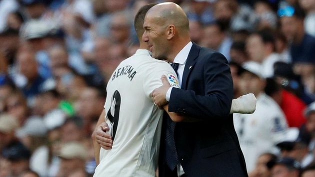 Zinédine Zidane prožil vítězný návrat na lavičku Realu Madrid. Zinédine Zidane prožil vítězný návrat na lavičku Realu Madrid.