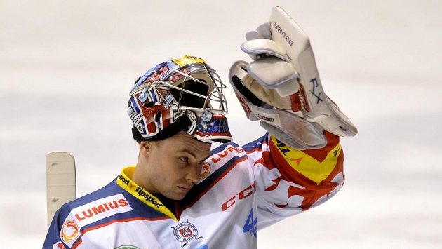 Brankář Július Hudáček z Pardubic v duelu proti Plzni Brankář Július Hudáček z Pardubic v duelu proti Plzni