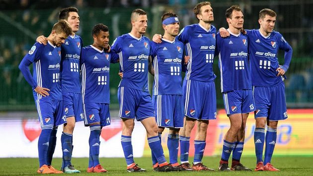 Fotbalisté Baníku Ostrava už jsou v Turecku. Fotbalisté Baníku Ostrava už jsou v Turecku.
