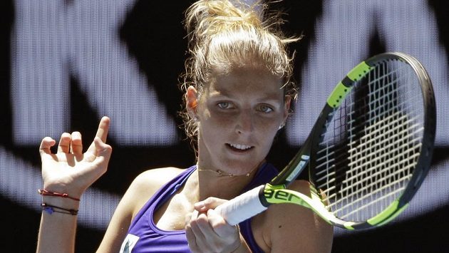Kristýna Plíškova při utkání s Němkou Angelique Kerberovou. Kristýna Plíškova při utkání s Němkou Angelique Kerberovou.