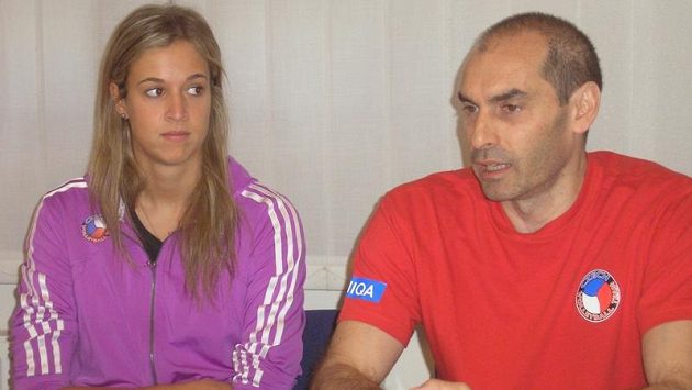Italský trenér českých volejbalistek Carlo Parisi (vpravo) Italský trenér českých volejbalistek Carlo Parisi (vpravo)