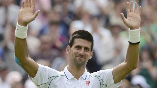Novak Djokovič se raduje z postupu Novak Djokovič se raduje z postupu
