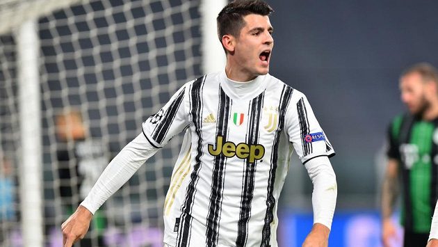 Fotbalový útočník Juventusu Turín Álvaro Morata přijde v italské lize o nejbližší dva zápasy. Disciplinární komise potrestala španělského reprezentanta za to, že v sobotním utkání s Beneventem (1:1) kritizoval rozhodčího a byl vyloučen. Fotbalový útočník Juventusu Turín Álvaro Morata přijde v italské lize o nejbližší dva zápasy. Disciplinární komise potrestala španělského reprezentanta za to, že v sobotním utkání s Beneventem (1:1) kritizoval rozhodčího a byl vyloučen.