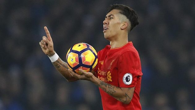 Opora Liverpoolu Roberto Firmino. Opora Liverpoolu Roberto Firmino.