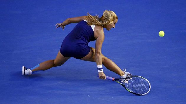 Slovenská tenistka Dominika Cibulková v plném nasazení během finále Australian Open. Slovenská tenistka Dominika Cibulková v plném nasazení během finále Australian Open.