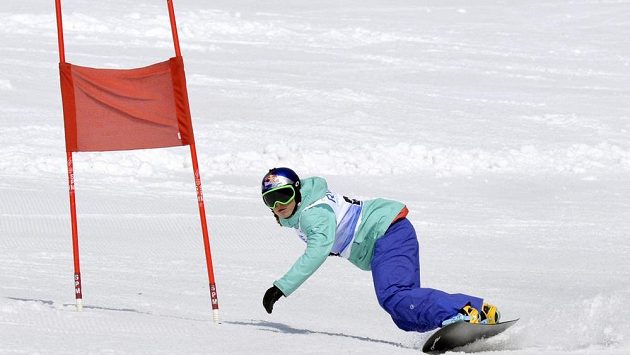 Olympijská vítězka ve snowboardkrosu Eva Samková se v Rokytnici nad Jizerou zúčastnila exhibičního obřího slalomu RWE KSN Cupu. Olympijská vítězka ve snowboardkrosu Eva Samková se v Rokytnici nad Jizerou zúčastnila exhibičního obřího slalomu RWE KSN Cupu.
