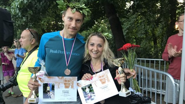Kateřina s Ondřejem obsadili první místa i na 12hodinovce v pražské Stromovce. Kateřina s Ondřejem obsadili první místa i na 12hodinovce v pražské Stromovce.