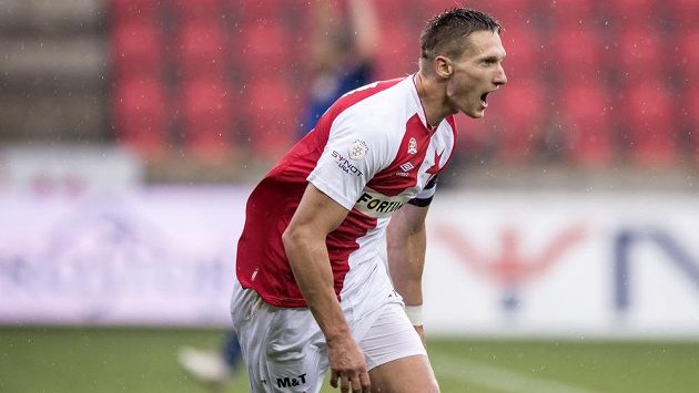 Milan Škoda ze Slavie oslavuje svůj druhý gól proti Jihlavě. Milan Škoda ze Slavie oslavuje svůj druhý gól proti Jihlavě.