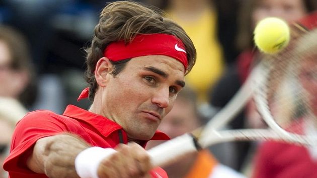 Roger Federer porazil Robina Haaseho 6:1, 6:4 a 6:4. Roger Federer porazil Robina Haaseho 6:1, 6:4 a 6:4.