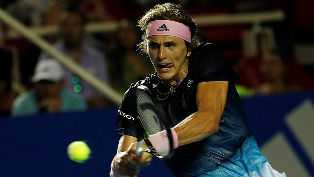 Německý tenista Alexander Zverev v akci během turnaje v mexickém Acapulcu. Německý tenista Alexander Zverev v akci během turnaje v mexickém Acapulcu.