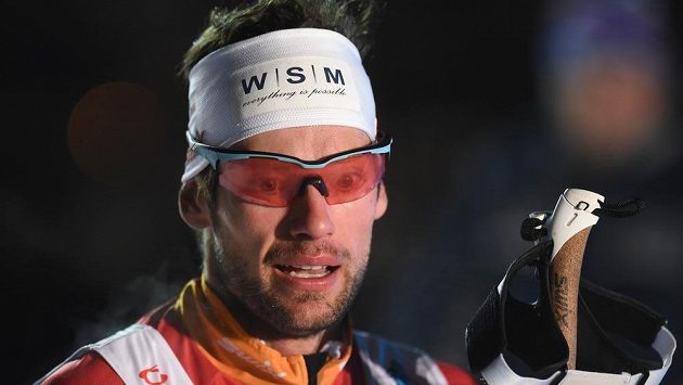 Běžec na lyžích Dušan Kožíšek, dvojnásobný bronzový medailista z MS ve sprintu dvojic, ukončil v den svých 35. narozenin kariéru. Běžec na lyžích Dušan Kožíšek, dvojnásobný bronzový medailista z MS ve sprintu dvojic, ukončil v den svých 35. narozenin kariéru.