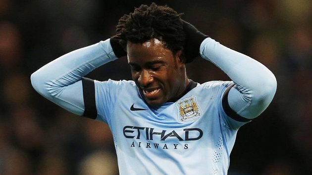 Bony Wilfried lituje neproměněné šance ve svém premiérovém duelu za Manchester City. Bony Wilfried lituje neproměněné šance ve svém premiérovém duelu za Manchester City.