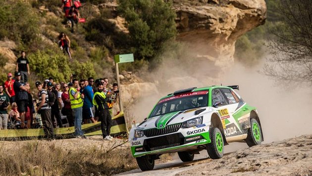Jan Kopecký se Škodou Fabia R5 na trati Španělské rallye. Jan Kopecký se Škodou Fabia R5 na trati Španělské rallye.