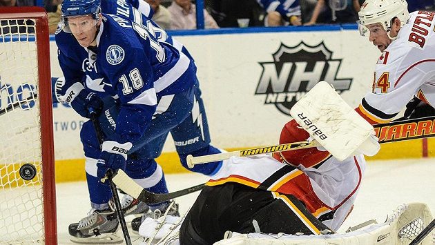 Ondřej Palát (18) sice překonal Karriho Rama (31) v bráně Calgary, ale prohru Tampy neodvrátil. Ondřej Palát (18) sice překonal Karriho Rama (31) v bráně Calgary, ale prohru Tampy neodvrátil.