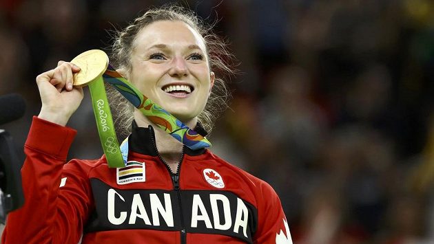 Kanaďanka Rosannagh MacLennanová, vítězka olympijské soutěže ve skocích na trampolíně. Kanaďanka Rosannagh MacLennanová, vítězka olympijské soutěže ve skocích na trampolíně.