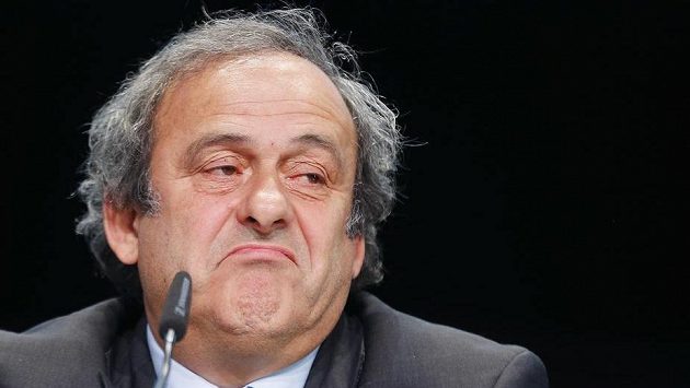 Michel Platini kvůli čtyřletému trestu za konflikt zájmů odstoupí z opozice předsedy UEFA. Michel Platini kvůli čtyřletému trestu za konflikt zájmů odstoupí z opozice předsedy UEFA.