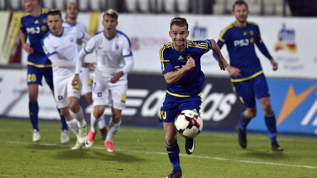 Střelec dvou gólů Jihlavy Jan Záviška má tah na branku. Ukázal to v utkání 13. kola s Libercem. Střelec dvou gólů Jihlavy Jan Záviška má tah na branku. Ukázal to v utkání 13. kola s Libercem.